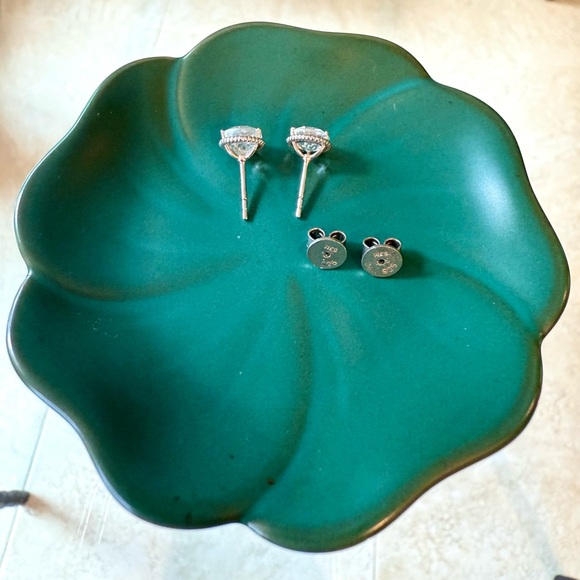 Blue Nile White Topaz Rope Stud Sterling Silver Earrings, NWOT - Picture 3 of 7